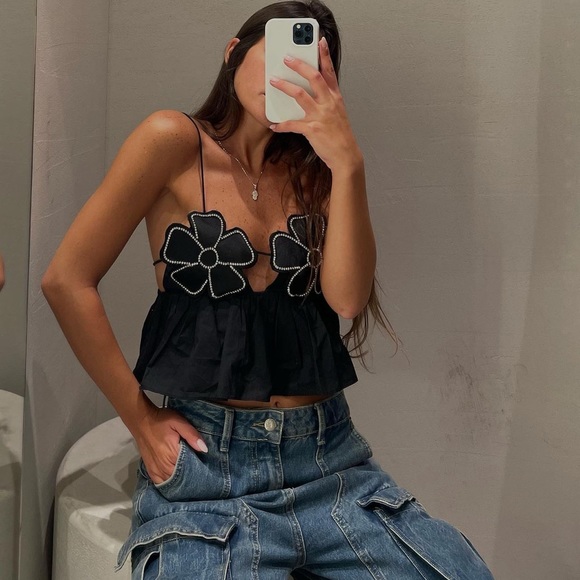 Size XS | Zara | Rhinestone Poplin Top | Bloggers Favourite - Picture 4 of 15